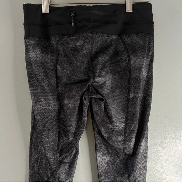 lululemon Inspire Crop II *All Full-On Luxtreme - Picture 8 of 9